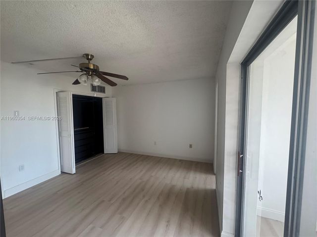 20320 NE 2nd Ave 31, Miami Gardens, FL 33179