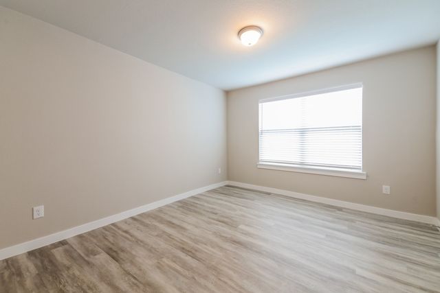 324 Nima Lane, Lewisville, TX 75057