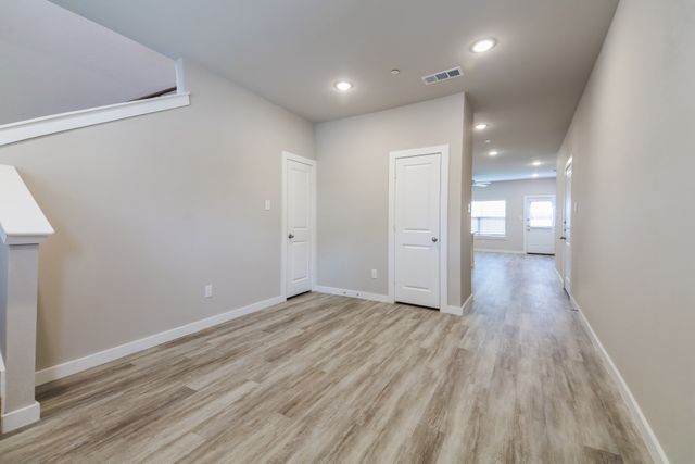 324 Nima Lane, Lewisville, TX 75057