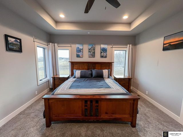 22505 Orchard Plaza, Elkhorn, NE 68022