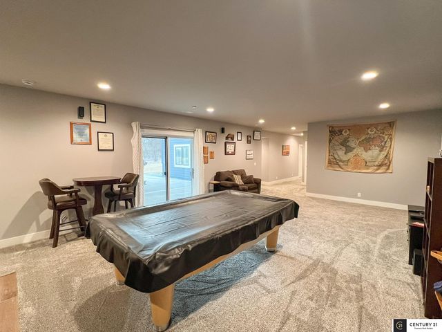 22505 Orchard Plaza, Elkhorn, NE 68022