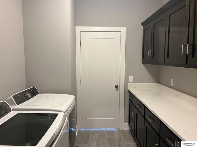 22505 Orchard Plaza, Elkhorn, NE 68022