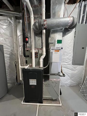 22505 Orchard Plaza, Elkhorn, NE 68022