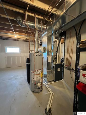 22505 Orchard Plaza, Elkhorn, NE 68022