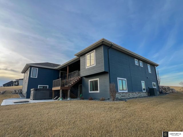 22505 Orchard Plaza, Elkhorn, NE 68022