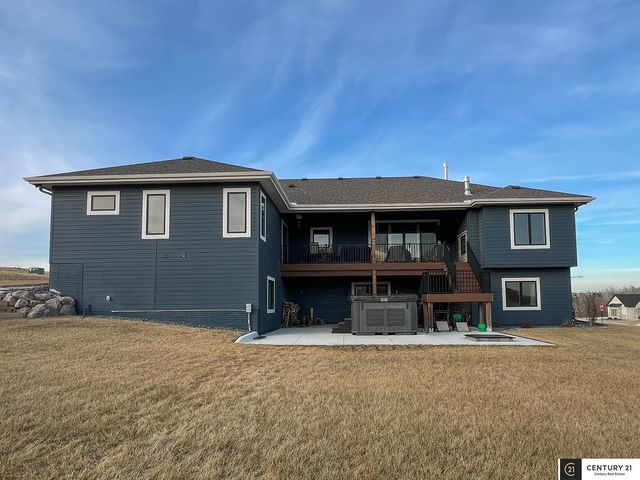 22505 Orchard Plaza, Elkhorn, NE 68022