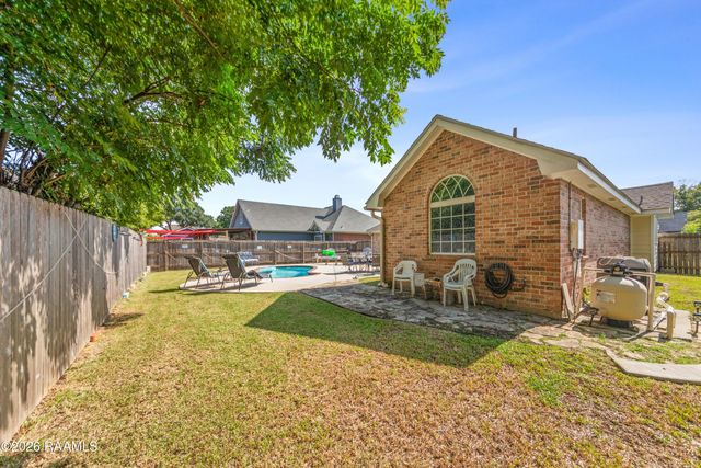 112 Windermere Circle, Youngsville, LA 70592