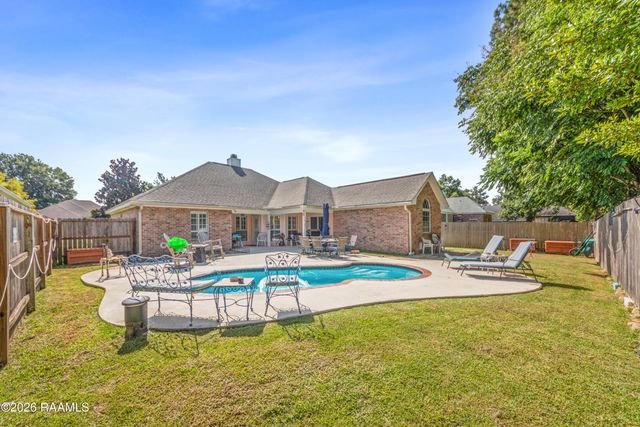 112 Windermere Circle, Youngsville, LA 70592