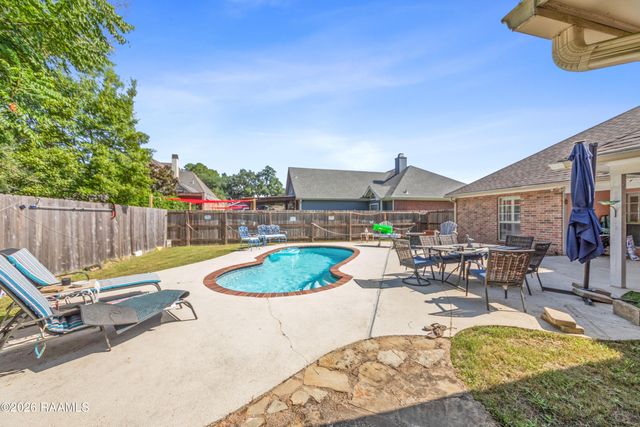 112 Windermere Circle, Youngsville, LA 70592