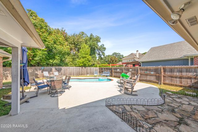 112 Windermere Circle, Youngsville, LA 70592