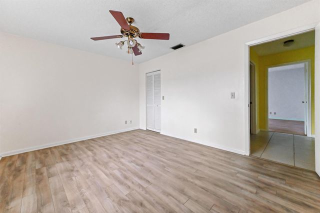 2641 Gately Drive W 1701, West Palm Beach, FL 33415