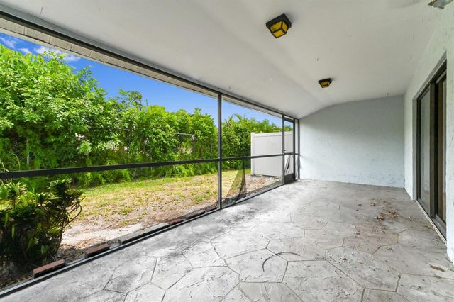 2641 Gately Drive W 1701, West Palm Beach, FL 33415