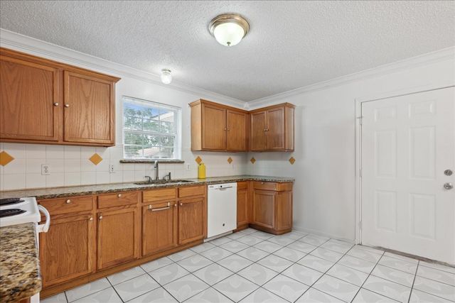 4043 Gray Oak Place, Dallas, TX 75212