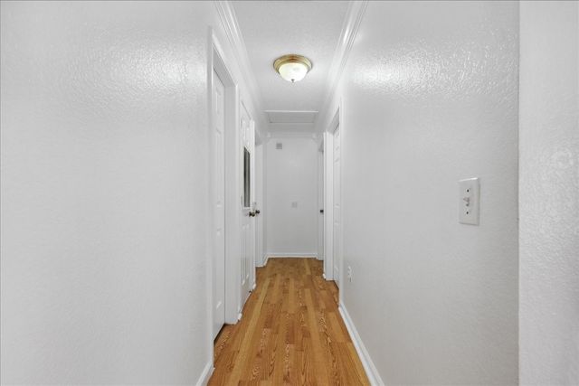 4043 Gray Oak Place, Dallas, TX 75212