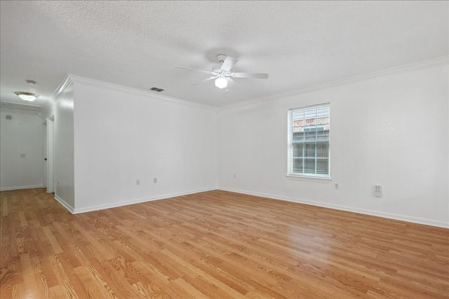 4043 Gray Oak Place, Dallas, TX 75212