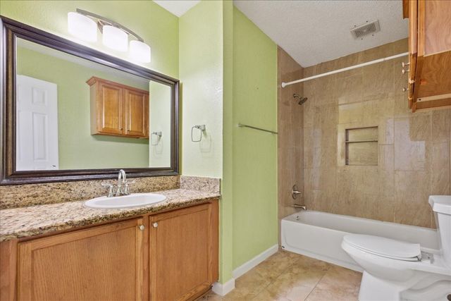 4043 Gray Oak Place, Dallas, TX 75212