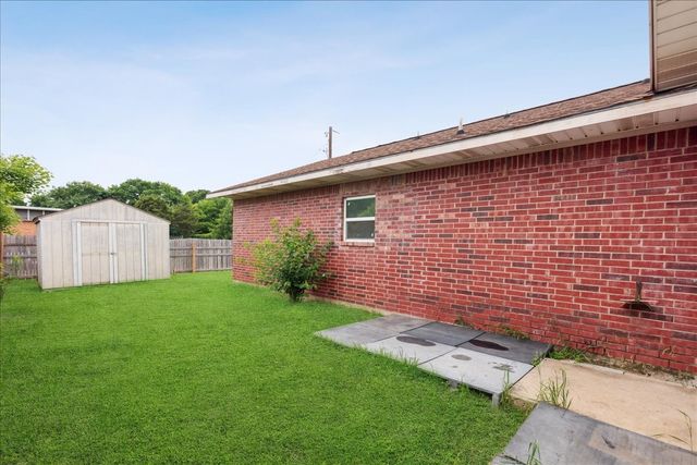 4043 Gray Oak Place, Dallas, TX 75212