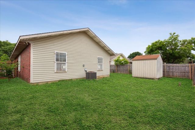 4043 Gray Oak Place, Dallas, TX 75212