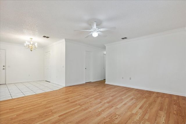 4043 Gray Oak Place, Dallas, TX 75212