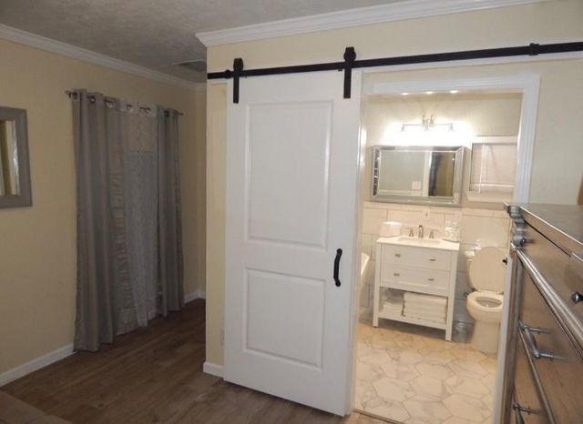 8821 Woodruff Street, Houston, TX 77012