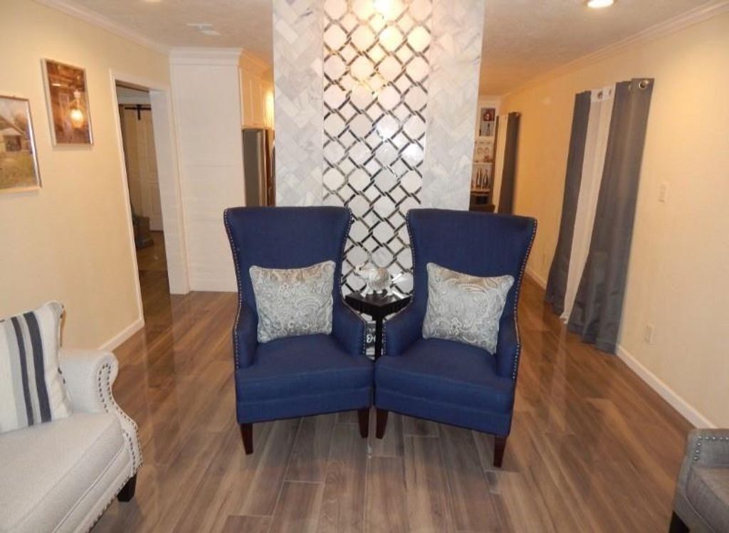 8821 Woodruff Street, Houston, TX 77012