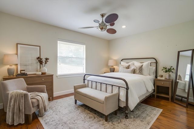1107 N Cockrell Hill Road, Desoto, TX 75115