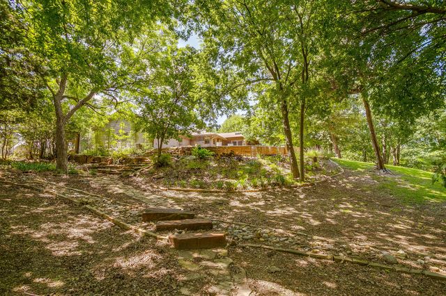 1107 N Cockrell Hill Road, Desoto, TX 75115
