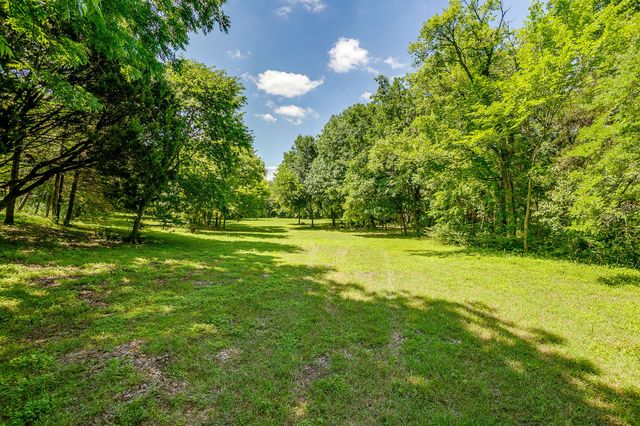 1107 N Cockrell Hill Road, Desoto, TX 75115