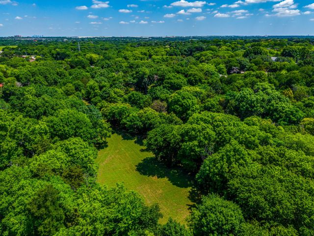 1107 N Cockrell Hill Road, Desoto, TX 75115