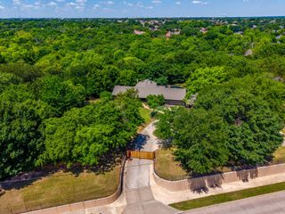 1107 N Cockrell Hill Road, Desoto, TX 75115