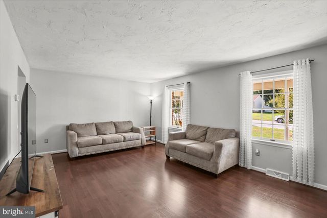 113 TIMBER LN, Hanover, PA 17331
