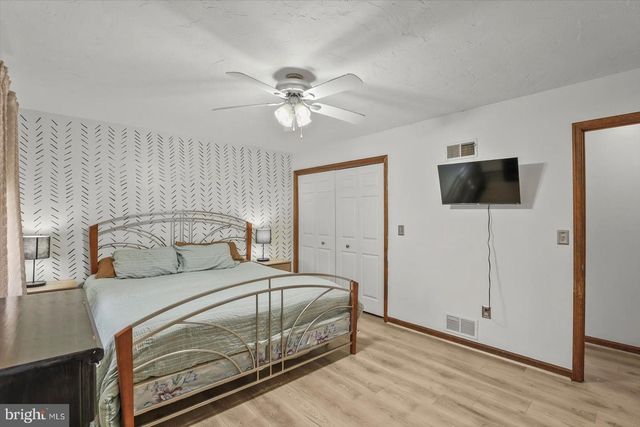 113 TIMBER LN, Hanover, PA 17331