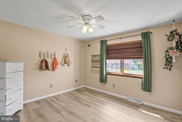 113 TIMBER LN, Hanover, PA 17331