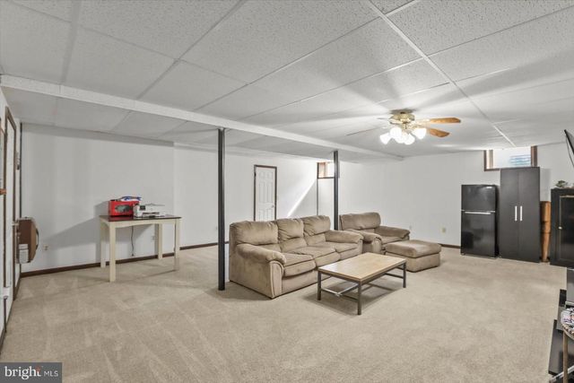 113 TIMBER LN, Hanover, PA 17331