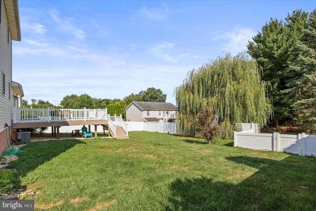 113 TIMBER LN, Hanover, PA 17331