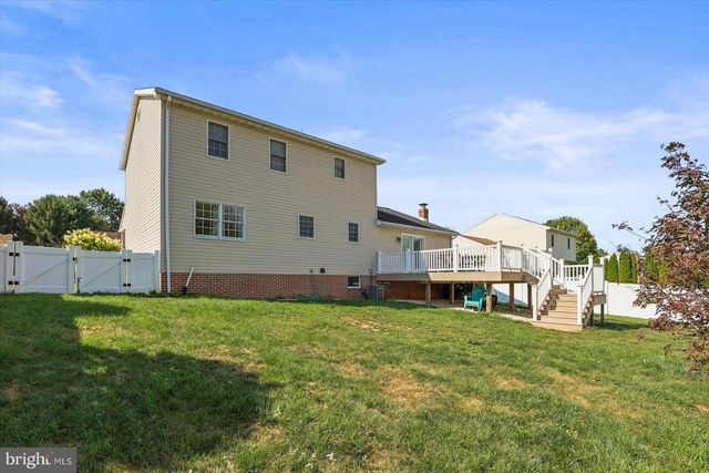 113 TIMBER LN, Hanover, PA 17331