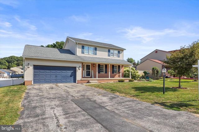113 TIMBER LN, Hanover, PA 17331