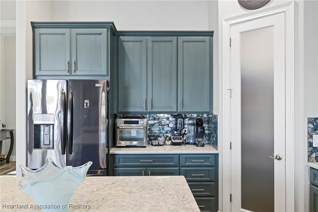 3061 Waterway Drive, Lake Placid, FL 33852