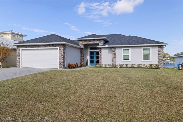 3061 Waterway Drive, Lake Placid, FL 33852