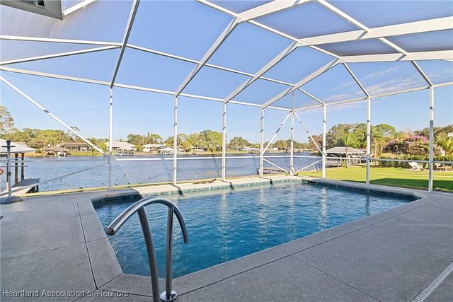 3061 Waterway Drive, Lake Placid, FL 33852