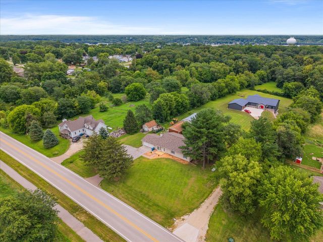 1610 Wisconsin Street, Le Claire, IA 52753