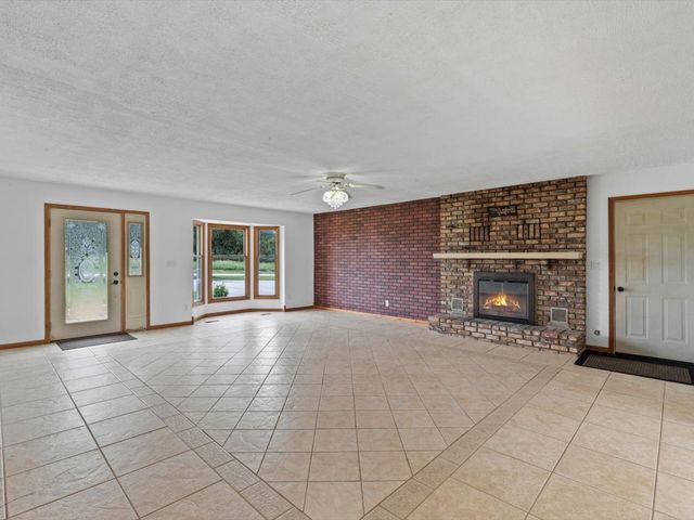 1610 Wisconsin Street, Le Claire, IA 52753