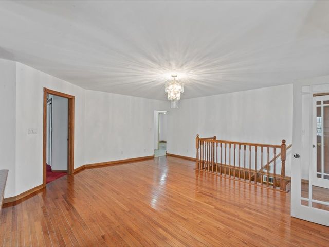 1610 Wisconsin Street, Le Claire, IA 52753