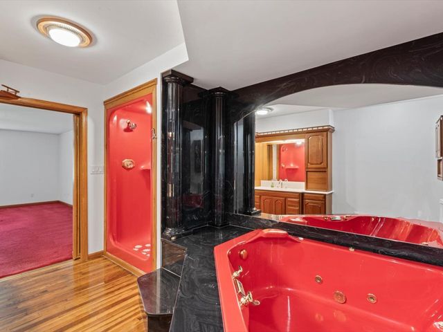 1610 Wisconsin Street, Le Claire, IA 52753