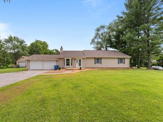 1610 Wisconsin Street, Le Claire, IA 52753