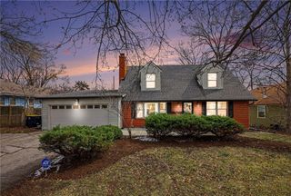 7711 Grand Avenue, Kansas City, MO 64114