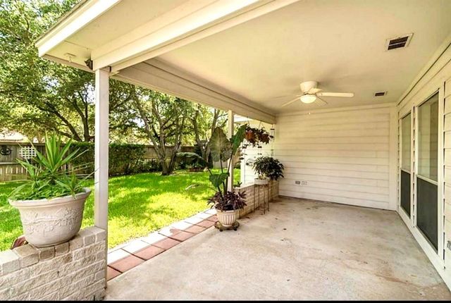 3603 Paigewood Drive, Pearland, TX 77584