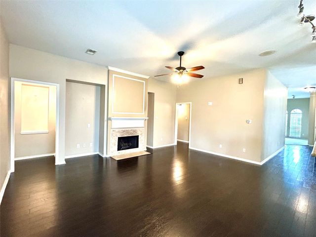 3603 Paigewood Drive, Pearland, TX 77584
