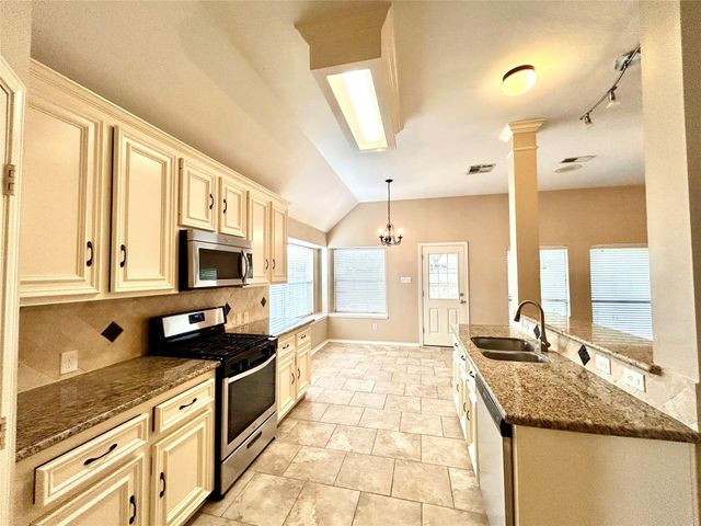 3603 Paigewood Drive, Pearland, TX 77584