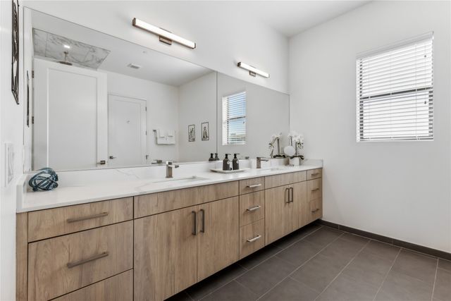 1901 S Harwood Street 301, Dallas, TX 75215